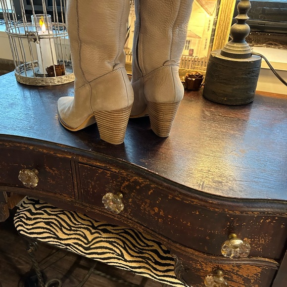 Lucky Brand Real Leather Boots - Picture 5 of 8